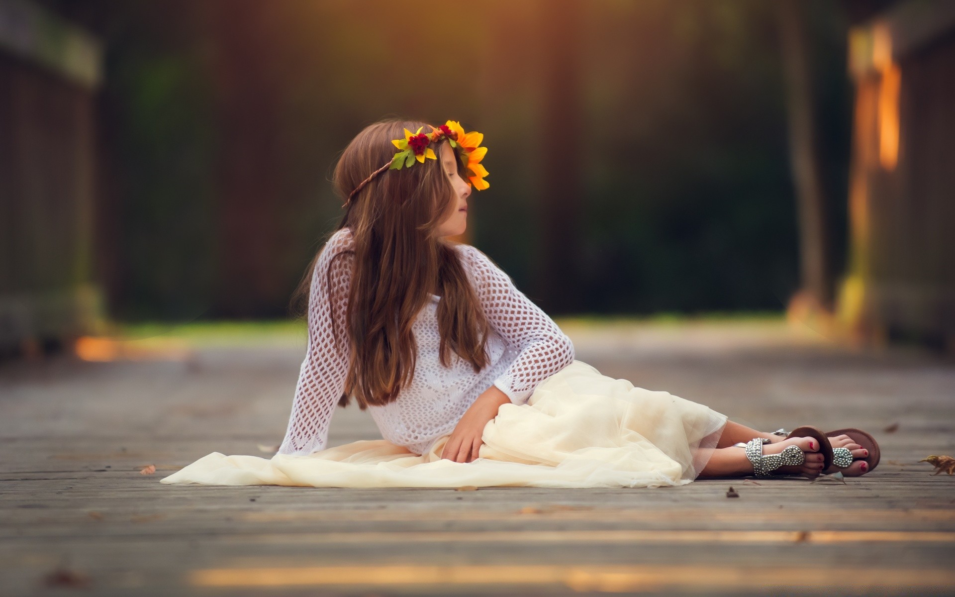 kinder mädchen porträt park frau allein erwachsener herbst im freien natur kind unschärfe sommer urlaub tragen