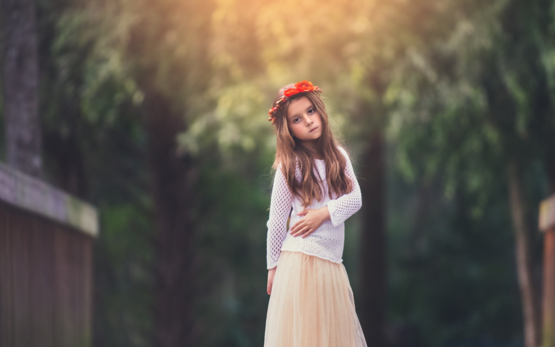 niños naturaleza al aire libre mujer parque otoño buen tiempo verano madera relajación moda chica árbol vestido retrato ocio bonita