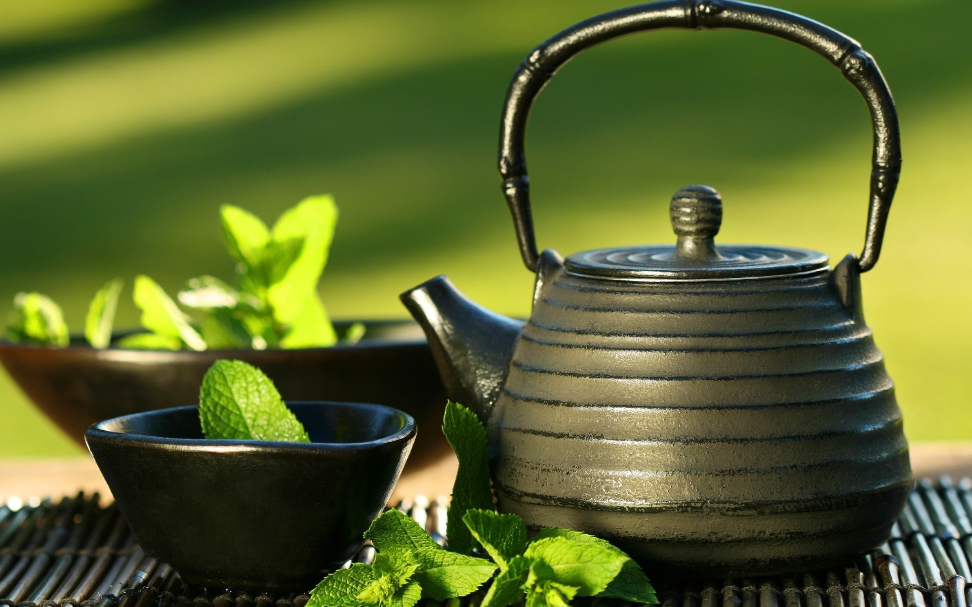 comida e bebida pote chá bule cerâmica copo bebida folha bule tradicional utensílios de cozinha comida quente recipiente madeira louça ainda vida ervas