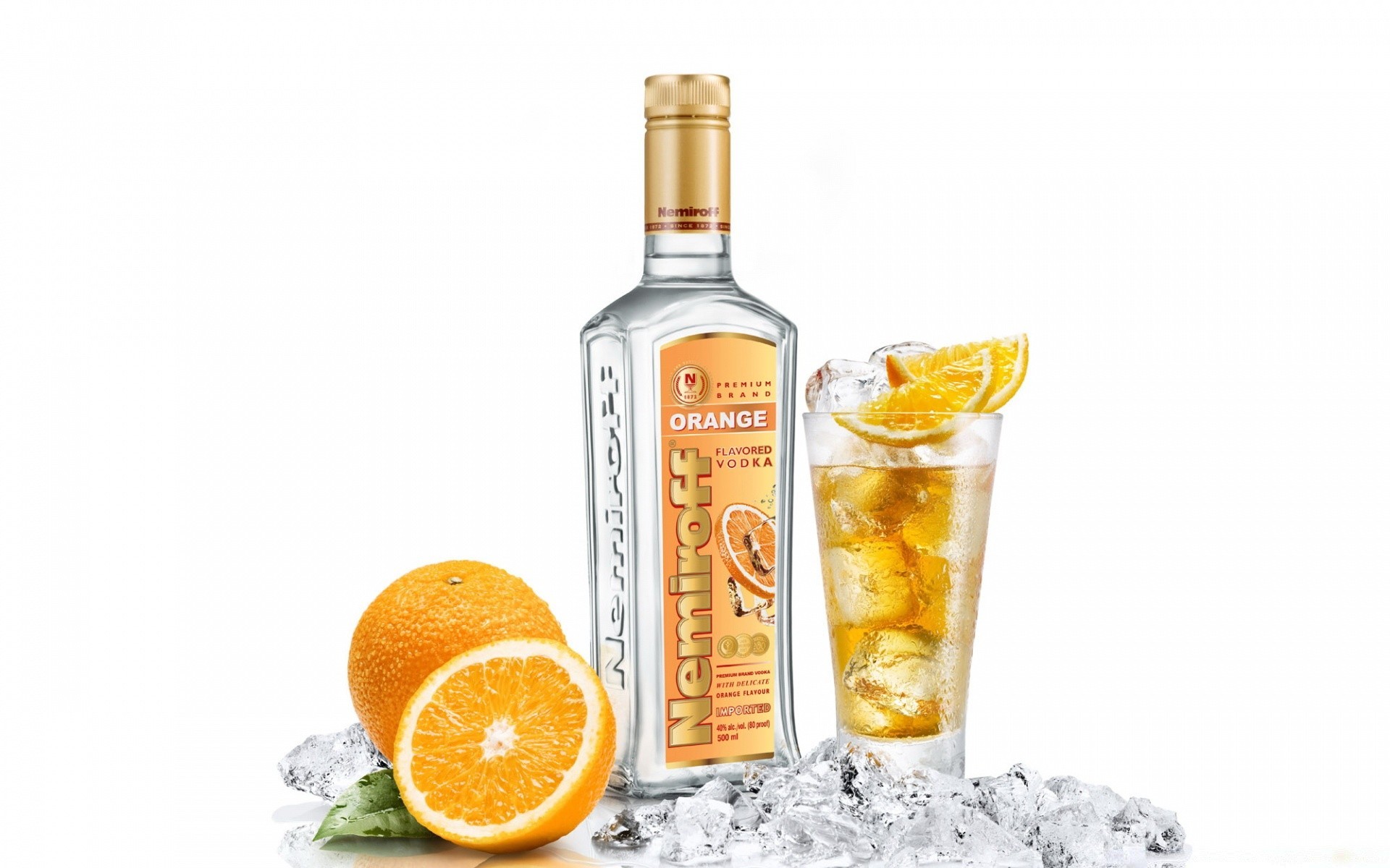 bevande vetro bere succo di frutta alcool freddo ghiaccio liquido cocktail limone liquore rinfresco frutta bar bottiglia agrumi