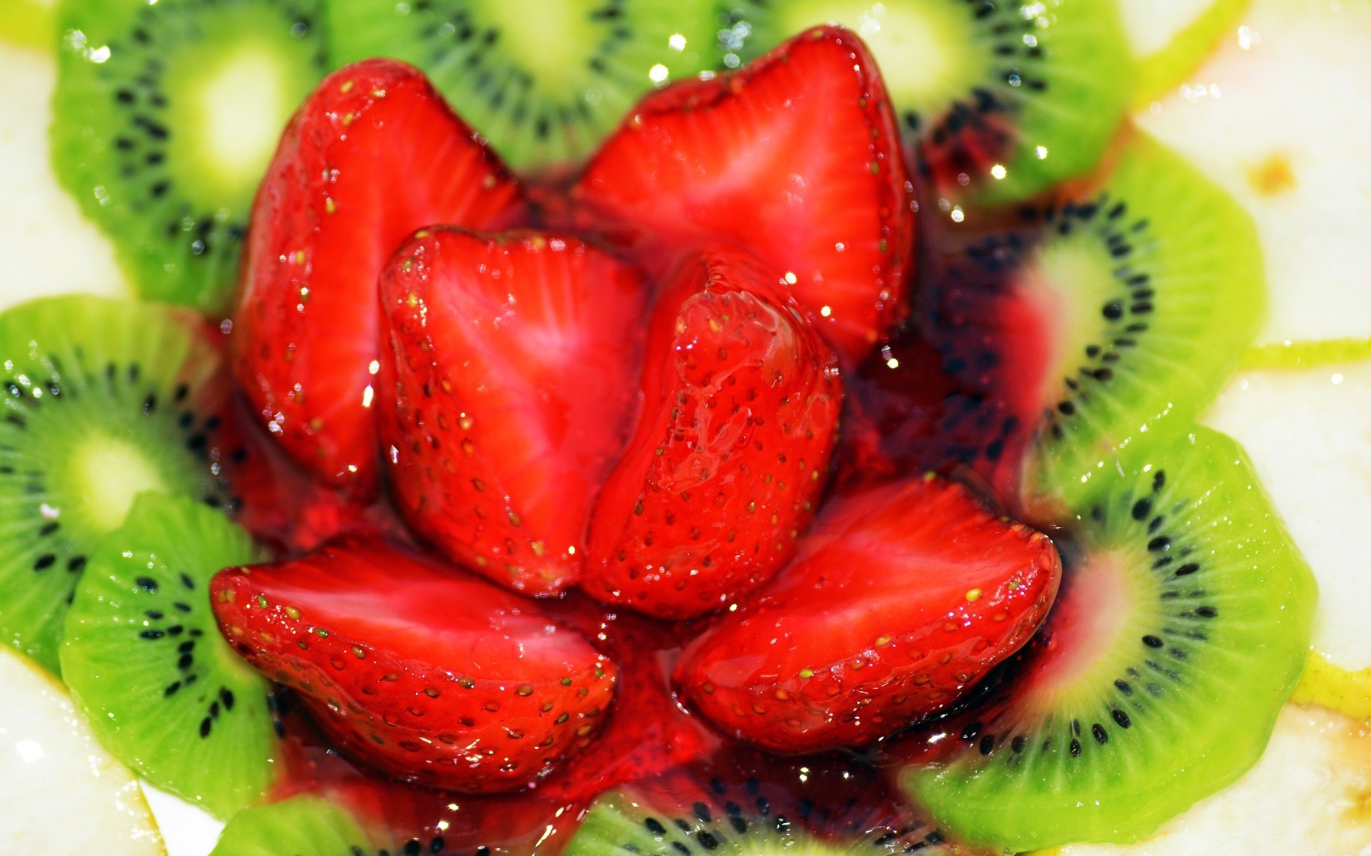 fruits fraise juteuse alimentaire doux en bonne santé baie santé grandir délicieux confiserie régime alimentaire kiwi alimentaire tropical été délicieux fraîcheur vitamine