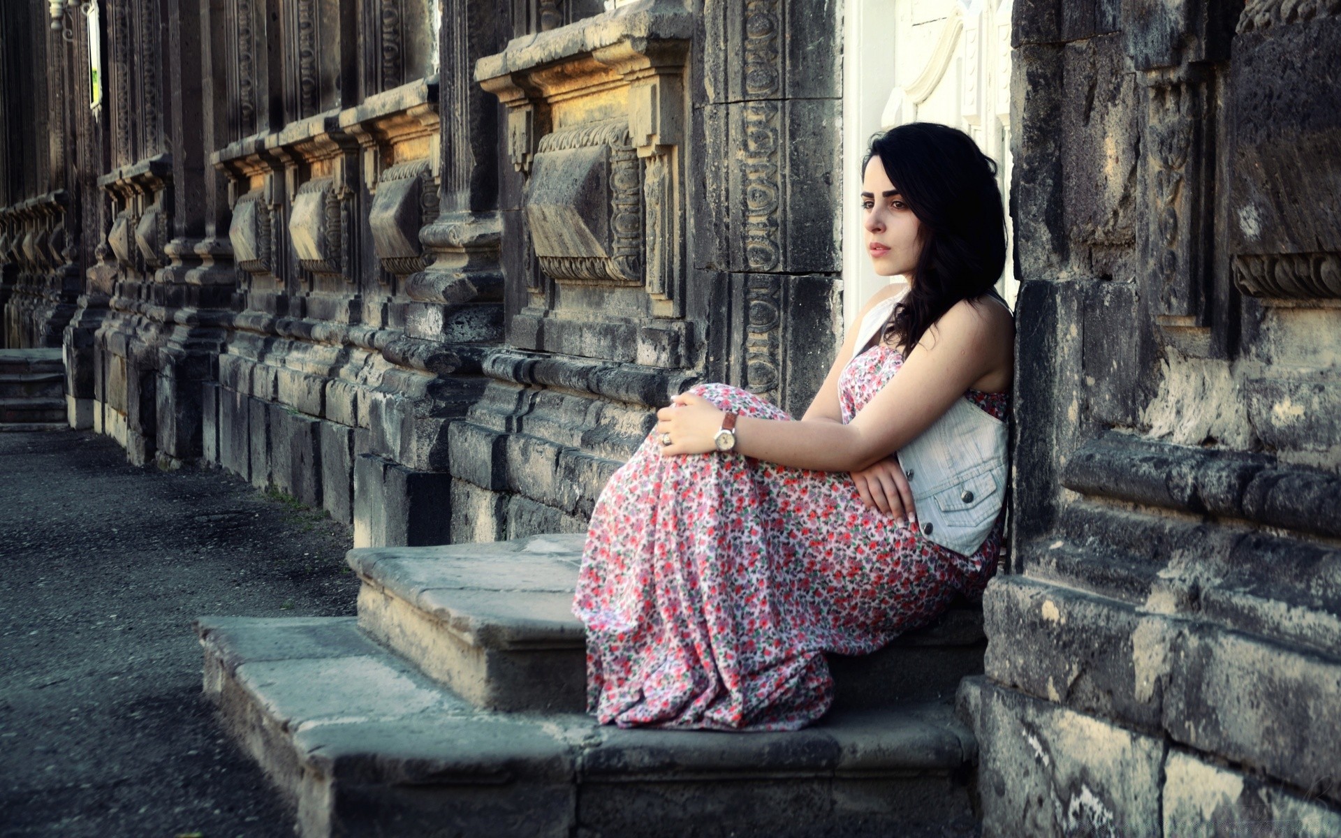 altre ragazze donna da solo adulto strada città all aperto indossare urbano viaggi