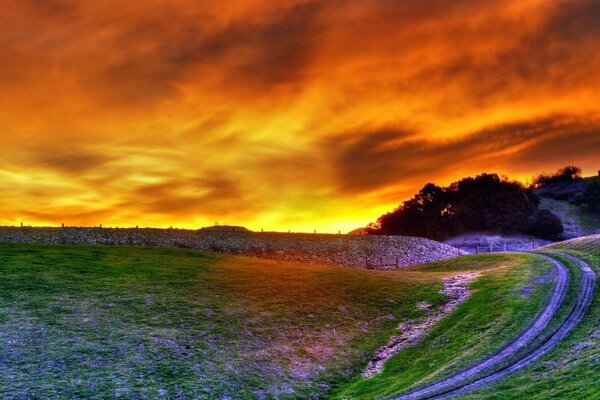 Tramonto. pittura a colori arcobaleno