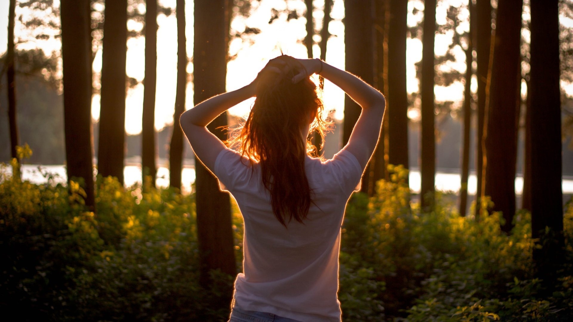 autre fille fille femme à l extérieur nature parc unique adulte portrait beau temps été fleur