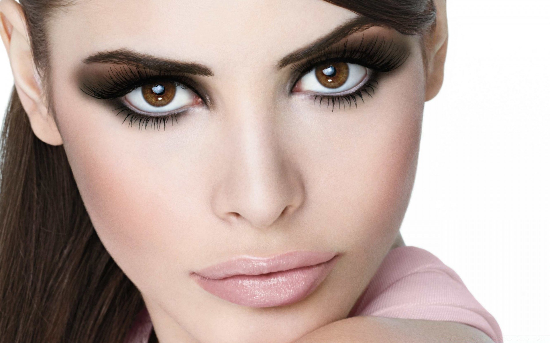 autre fille femme glamour mode peau oeil lèvres sexy jolie élégant propre mignon style regarder cheveux rouge à lèvres sourcils portrait