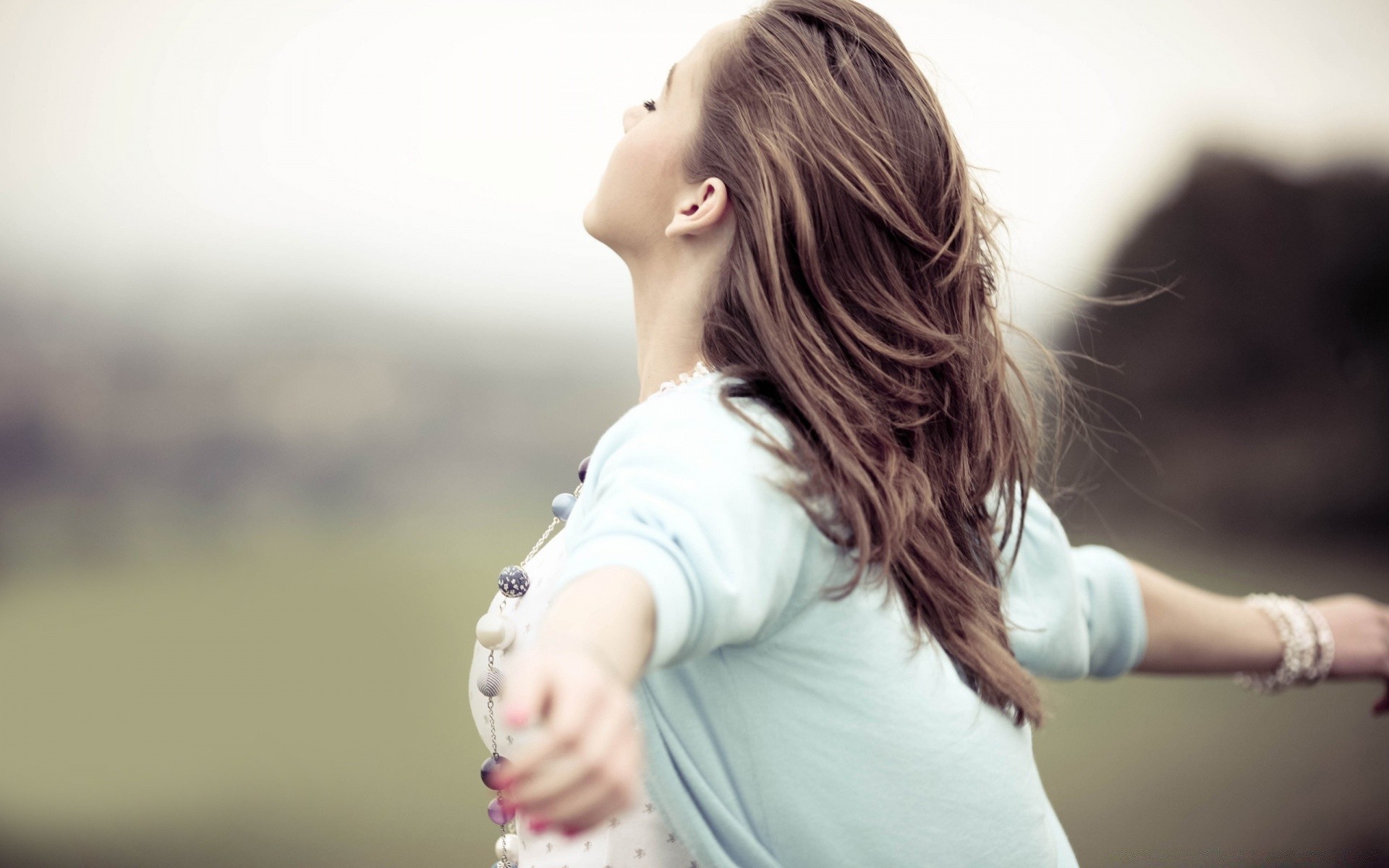 outras garotas mulher menina natureza retrato bebê ao ar livre verão bom tempo borrão solteiro