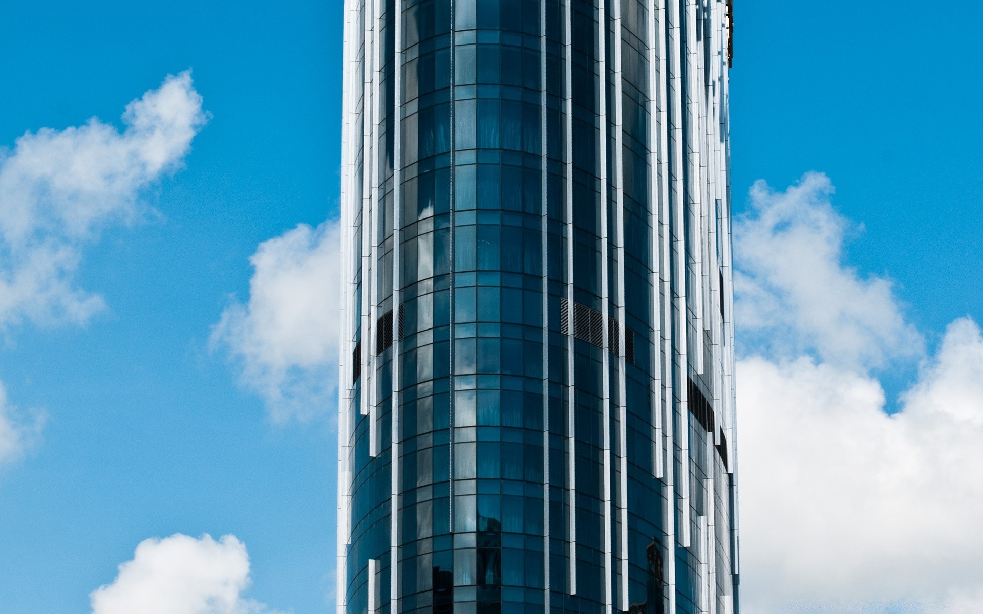 haus und interieur architektur himmel wolkenkratzer haus hoch glas stadt modern geschäft modern im freien städtisch innenstadt büro hoch futuristisch turm fenster stahl