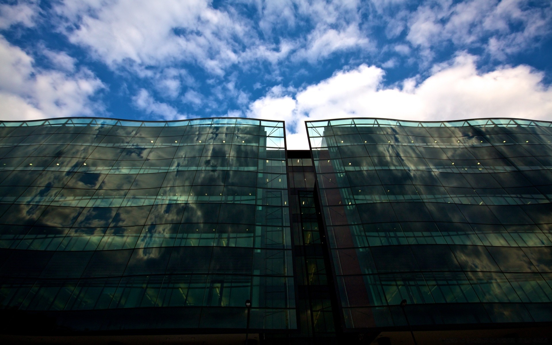 dom i wnętrze miasto dom niebo architektura szkło nowoczesne odbicie miejski wieżowiec biuro okna futurystyczny technologia biznes budownictwo ekspresja skyline miasto wieża centrum miasta