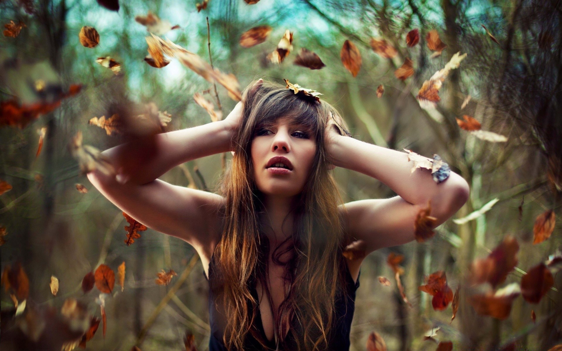 otras chicas chica naturaleza mujer retrato verano árbol flor al aire libre hermosa adulto solo