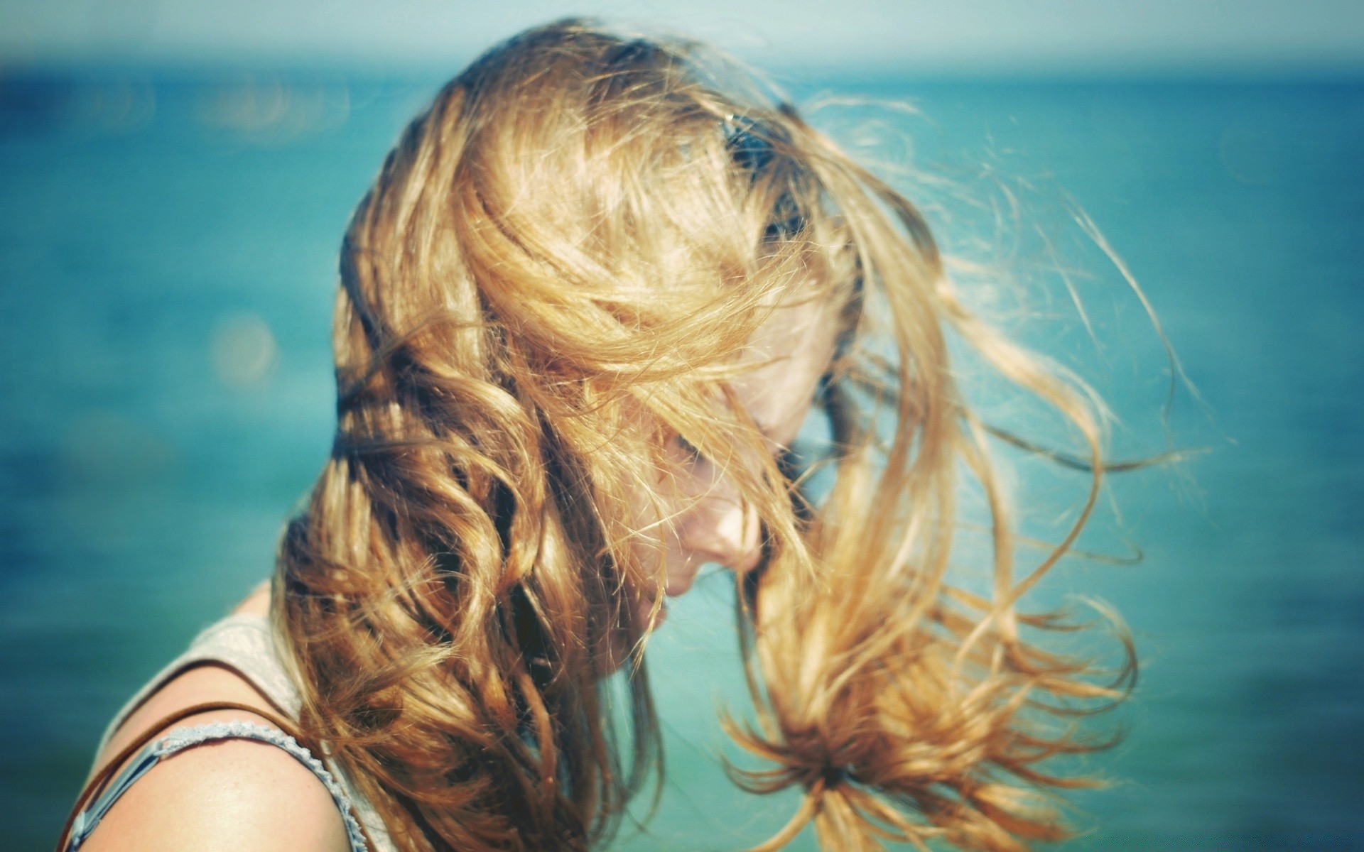 outras garotas oceano mulher mar água menina bela verão sol praia retrato área de trabalho bom tempo biquíni moda cabelo sexy natureza adulto cor