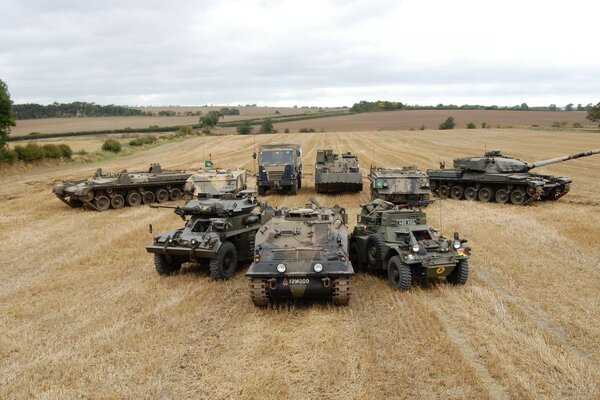 En vehículos terrestres, tanques militares