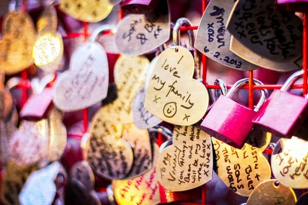 Dekorationen zum Valentinstag