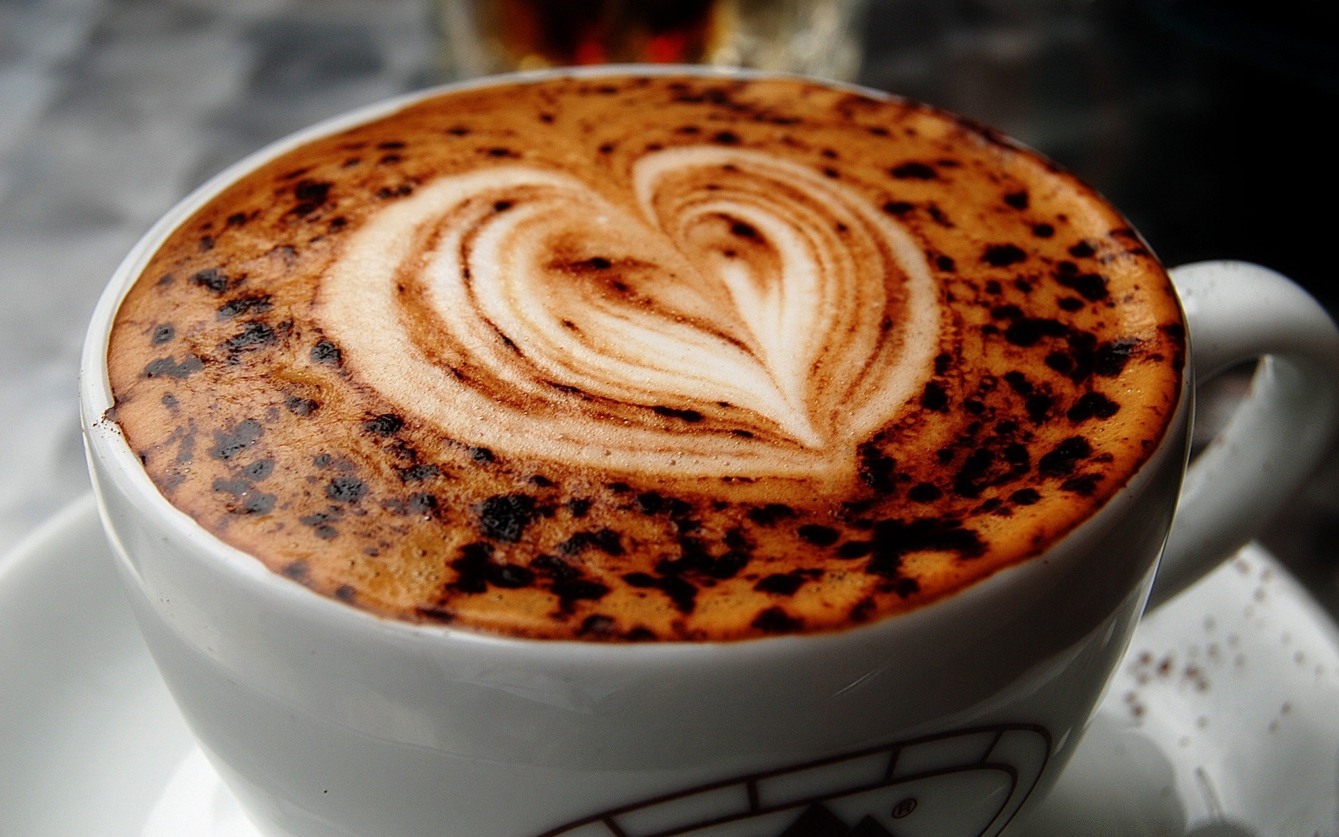 cuori caffè cappuccino colazione tazza espresso caldo bere alba caffeina cibo delizioso latte crema piattino tazza zucchero moka cioccolato schiuma