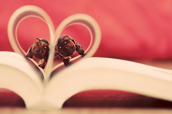 Coeur fait de pages de livre