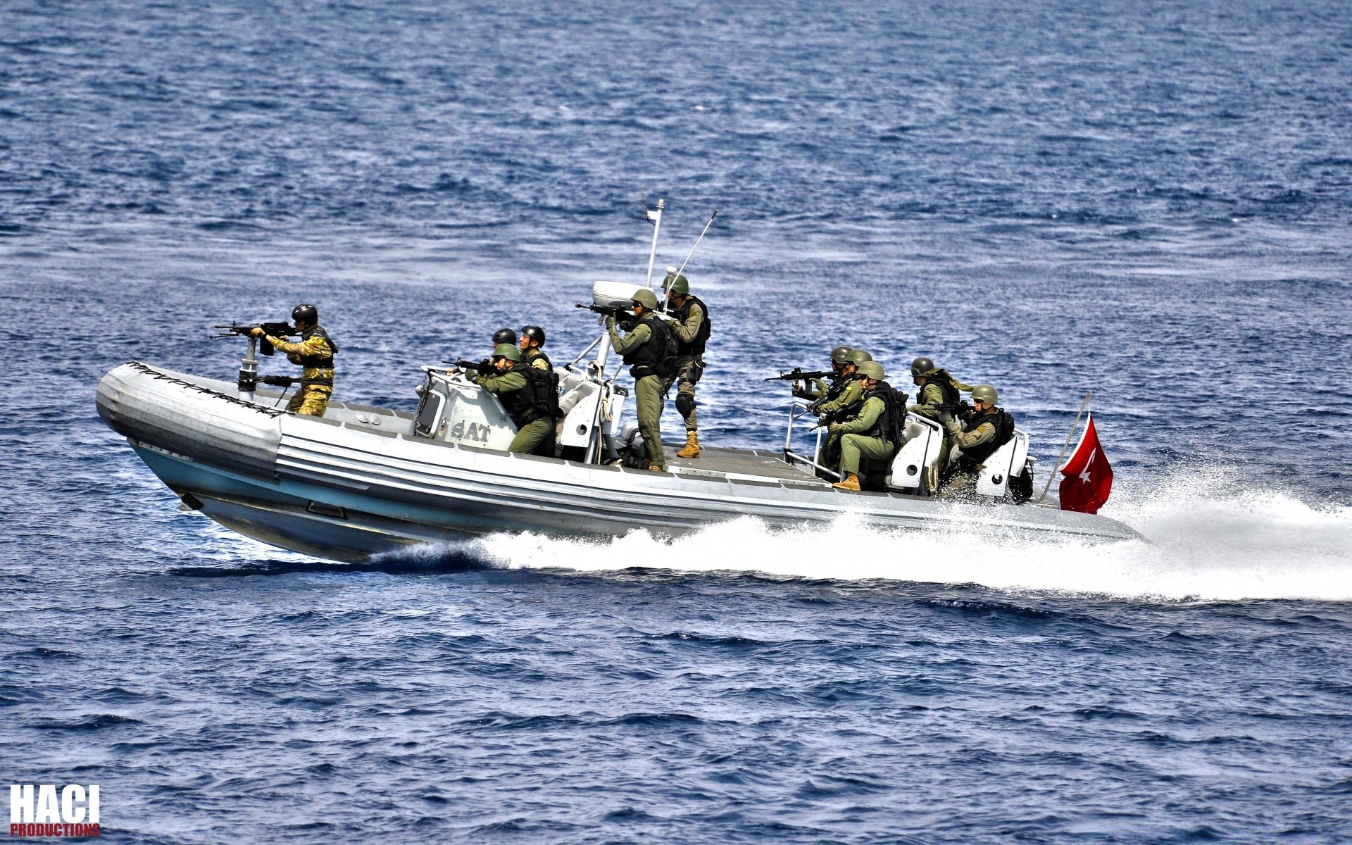 infanterie bateau eau voiture mer action loisirs système de transport navire marine sports nautiques motomarines