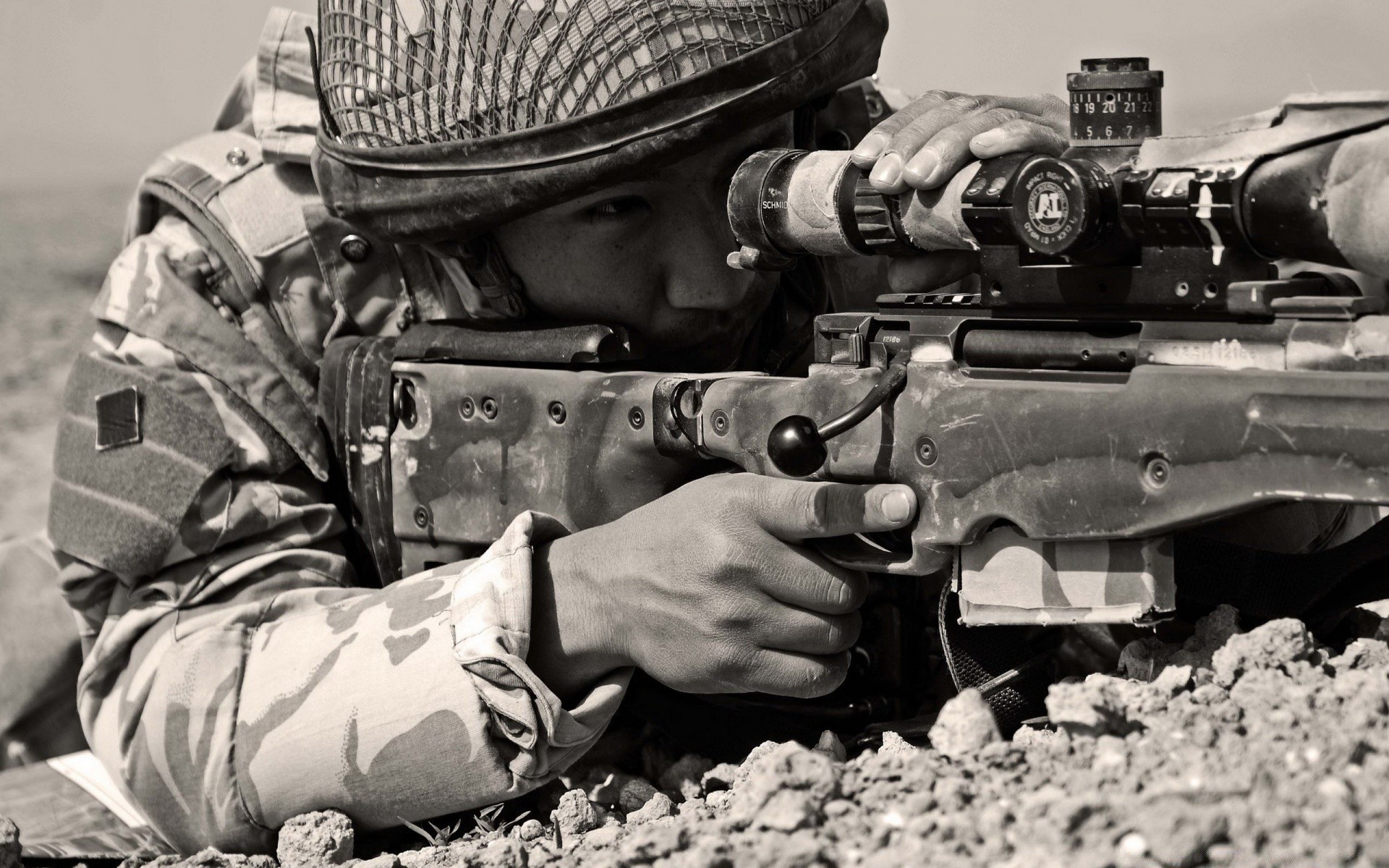 infantaria guerra militar soldado adulto combate grupo um carro exército uniforme homem arma carro militar dois uniforme militar