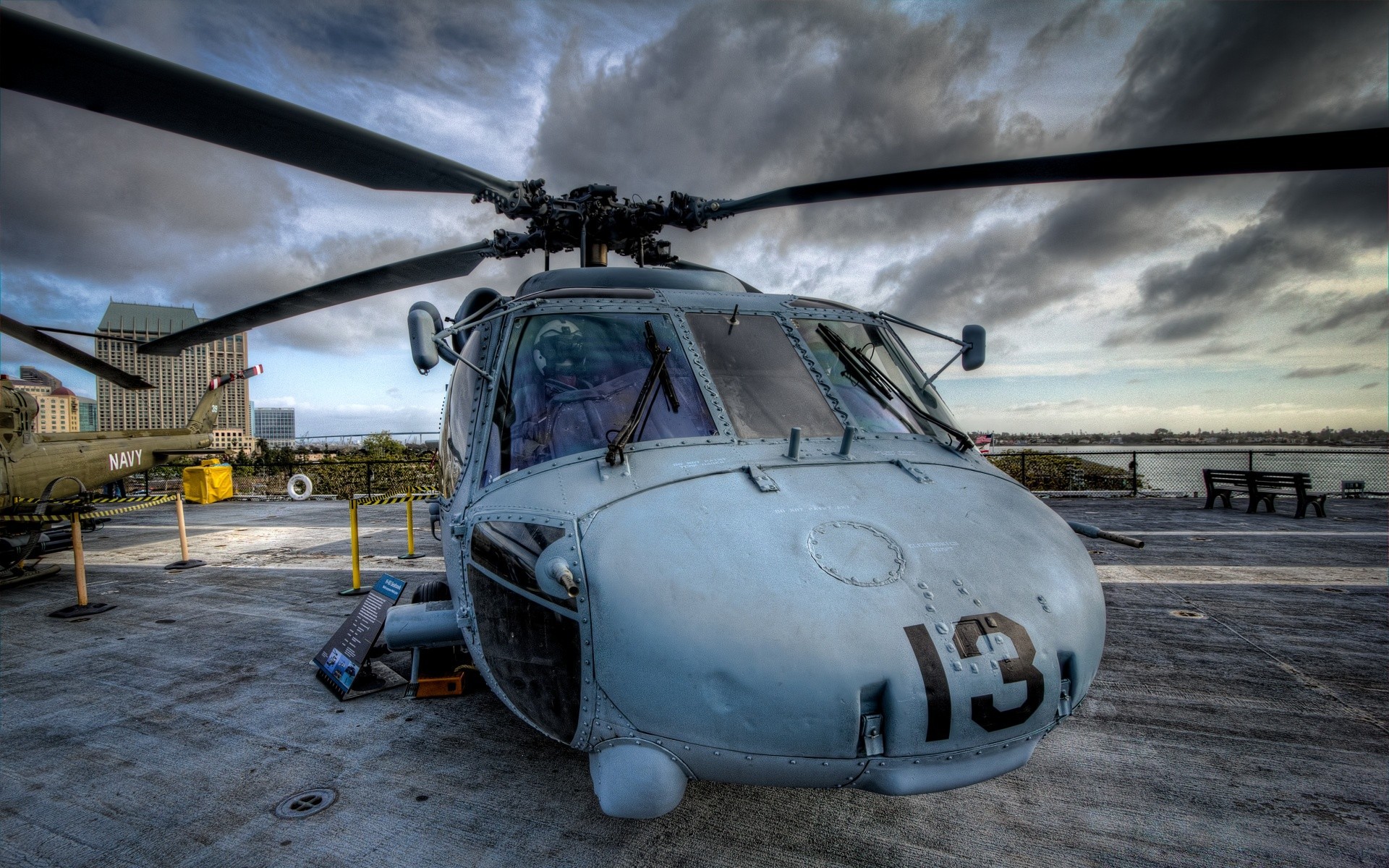 aviation avion hélicoptère avion voiture système de transport militaire aéroport économie air voyage hélice moteur vol voler industrie