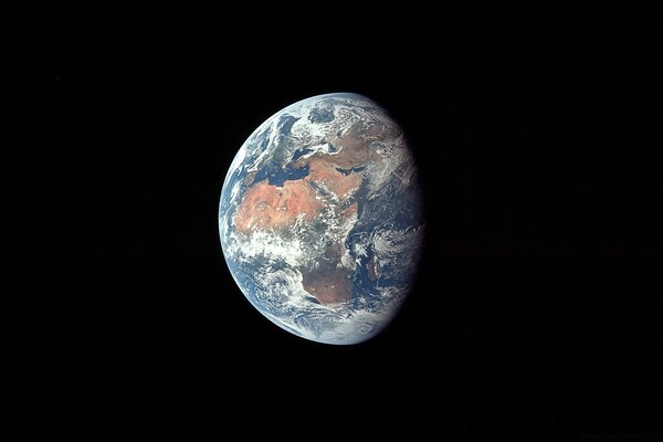 来自外太空的地球照片