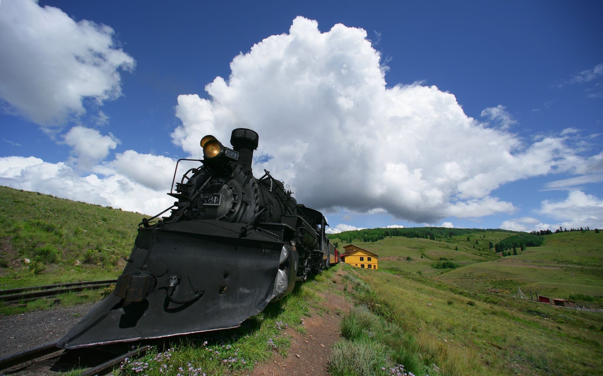 trens paisagem céu militar ao ar livre carro guerra viagens