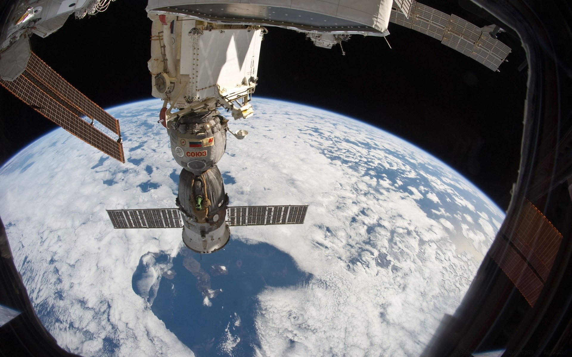 空间 探索 宇宙飞船 天文学 行星 汽车 雪 旅行 球形 冬天 光 技术 月亮 大气 卫星 户外 运输系统 宇宙