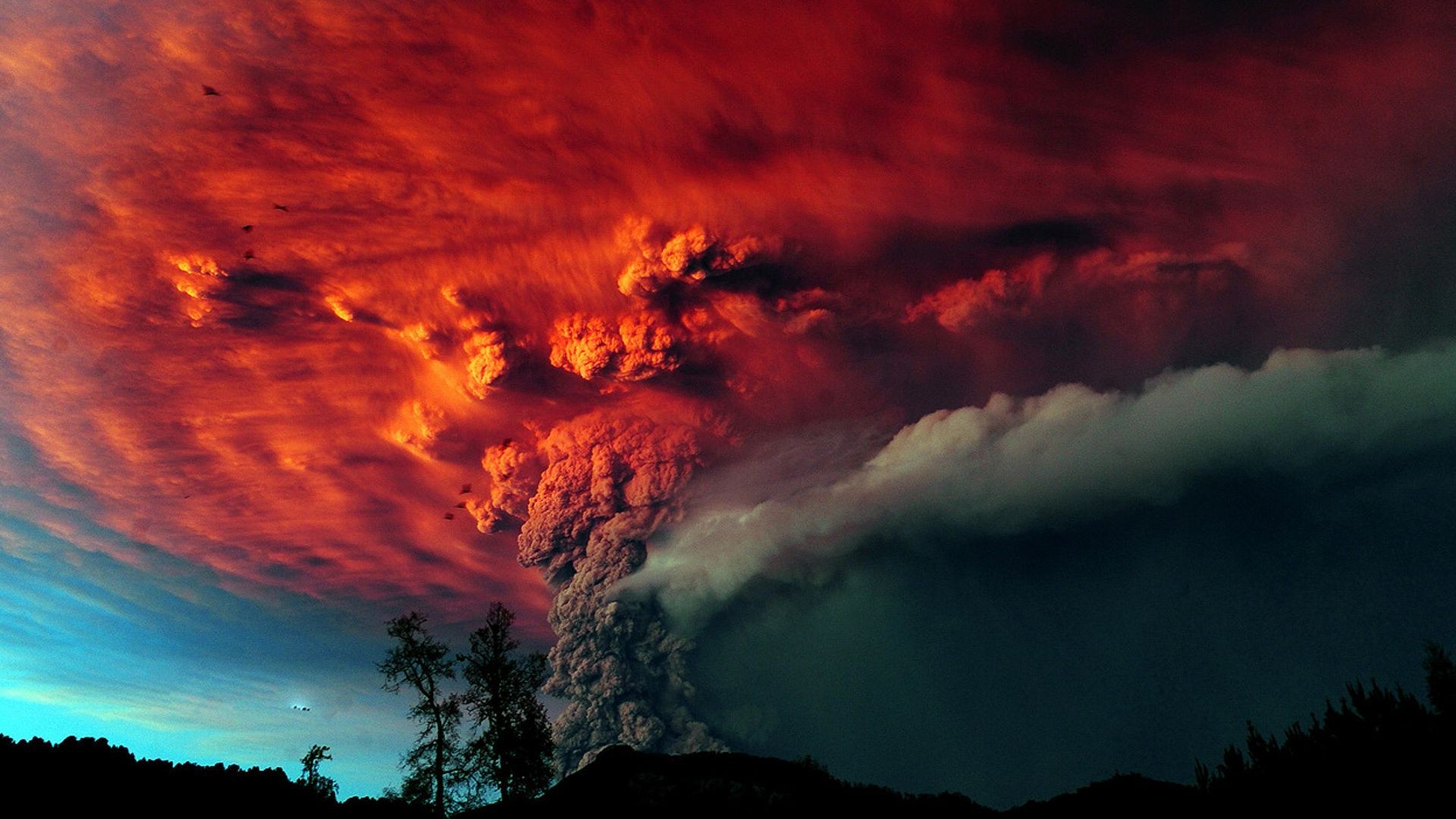 vulcano tramonto paesaggio sera alba cielo tempesta tempo all aperto natura luce crepuscolo intensità luce del giorno sole drammatico bel tempo scenico vulcano