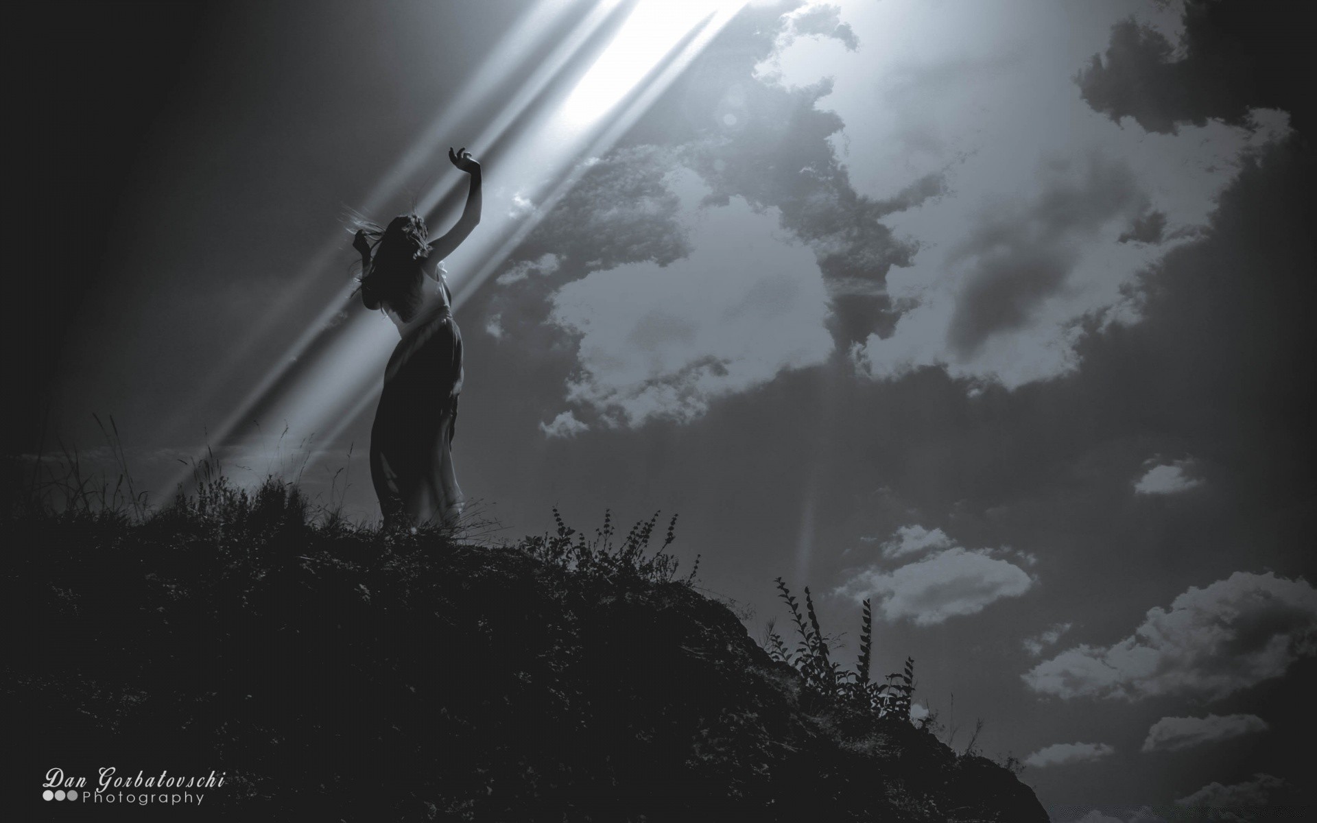 jahrgang silhouette nebel im freien hintergrundbeleuchtung himmel person sonnenuntergang monochrom dämmerung landschaft nebel rauch wetter aktion regen einsamkeit ein