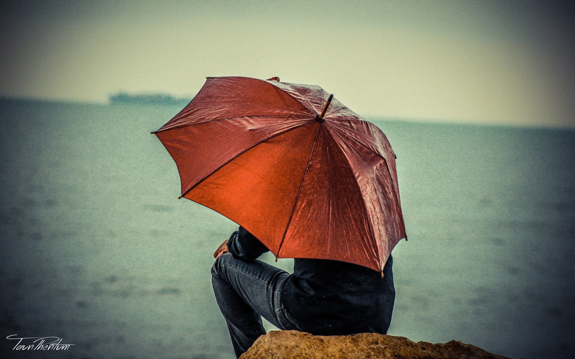 vintage umbrella one rain beach sunset outdoors water adult nature weather sea man seashore girl recreation storm travel daylight child