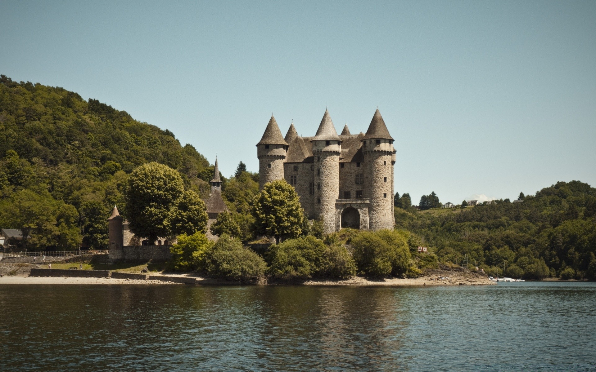 vintage arquitetura castelo viagens água rio lago gótico árvore ao ar livre céu torre velho casa paisagem fortificação