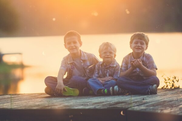 Enfance heureuse, amis pour la vie