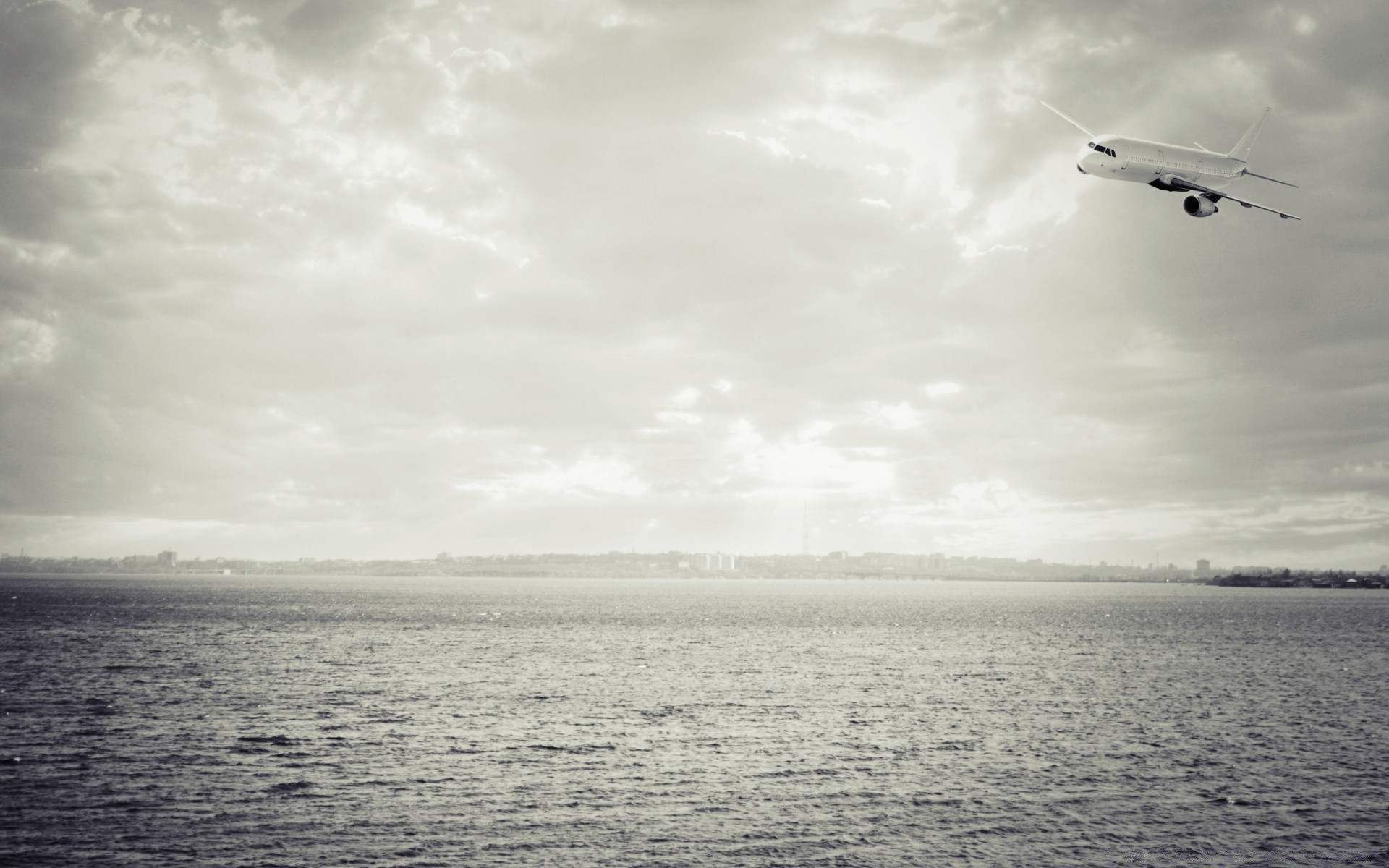 vintage aereo acqua aereo mare auto sistema di trasporto spiaggia cielo oceano monocromatico paesaggio mare