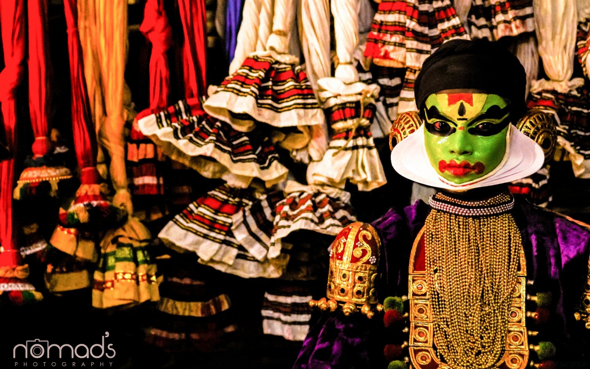 vintage mercado promoções lembrança usar venda lojas pendurado vender bazar loja tradicional mulher indígena traje vestido