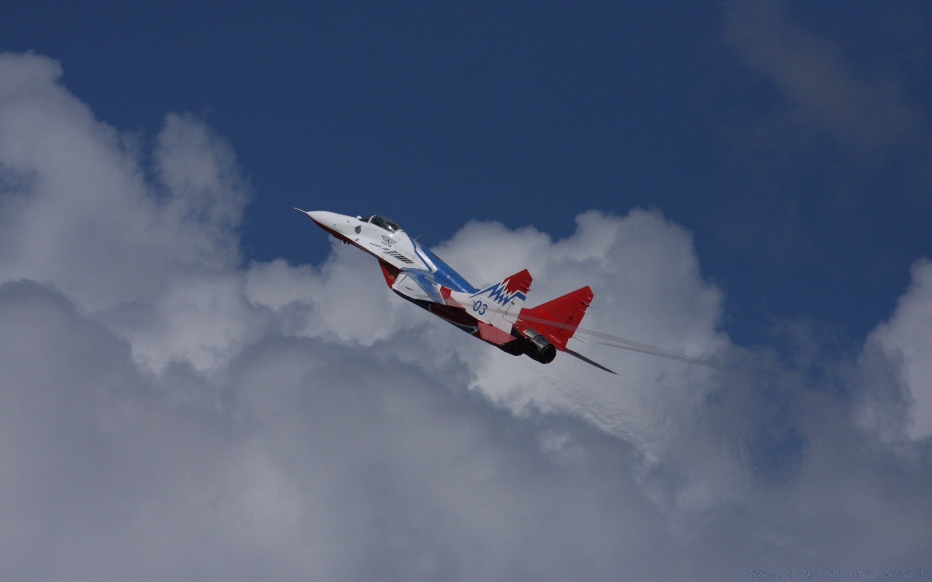 aviación avión avión vuelo avión coche aire militar volar aeropuerto sistema de transporte cielo fuerza aérea luchador ala