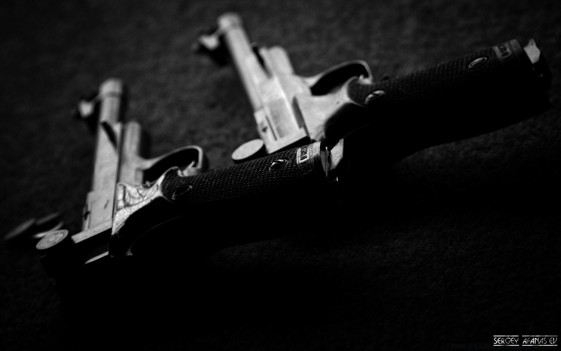 broń i armia pistolet broń pistolet przestępstwo siła karabin wojna amunicja policja niebezpieczeństwo wojsko kula nagant spust strzelba monochromatyczny armia strach czujnik