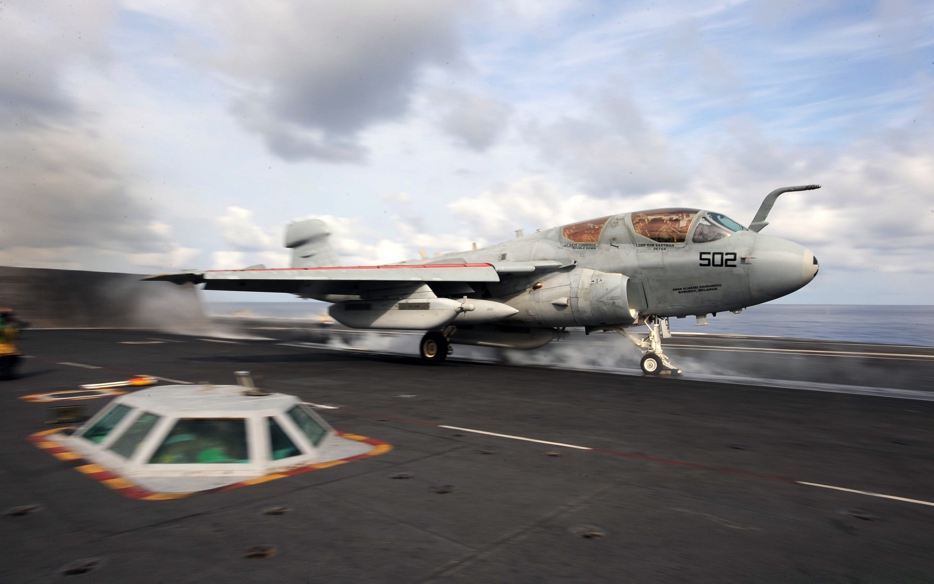 aviação avião avião aeroporto sistema de transporte carro avião militar voo voar força aérea viagens cockpit asfalto ar pista decolagem marinha avião