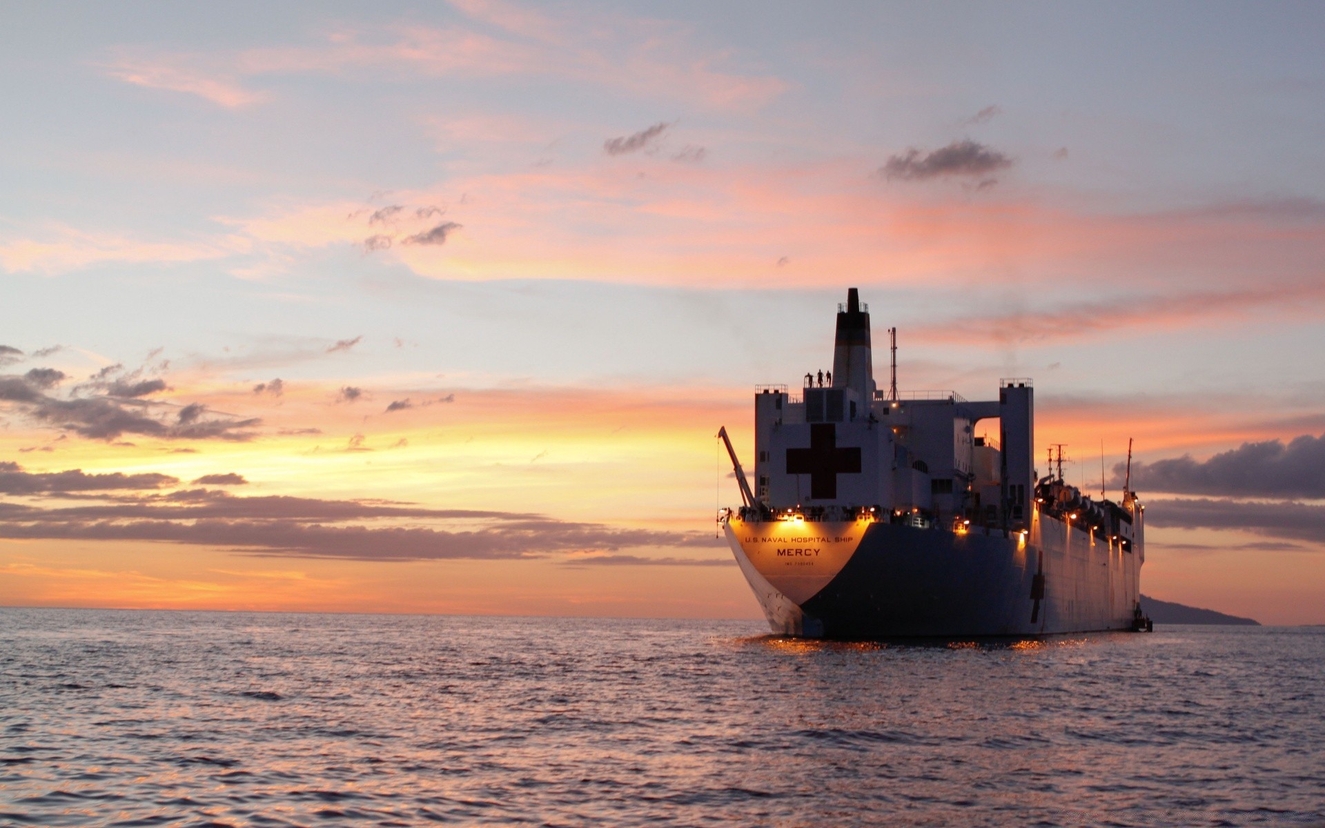 armes et armée eau coucher de soleil bateau mer aube soir ciel navire océan crépuscule système de transport voyage voiture port en plein air industrie