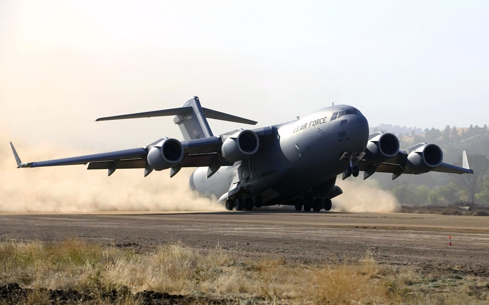 aviação avião avião militar aeroporto sistema de transporte carro ar voo avião força aérea exército guerra armas