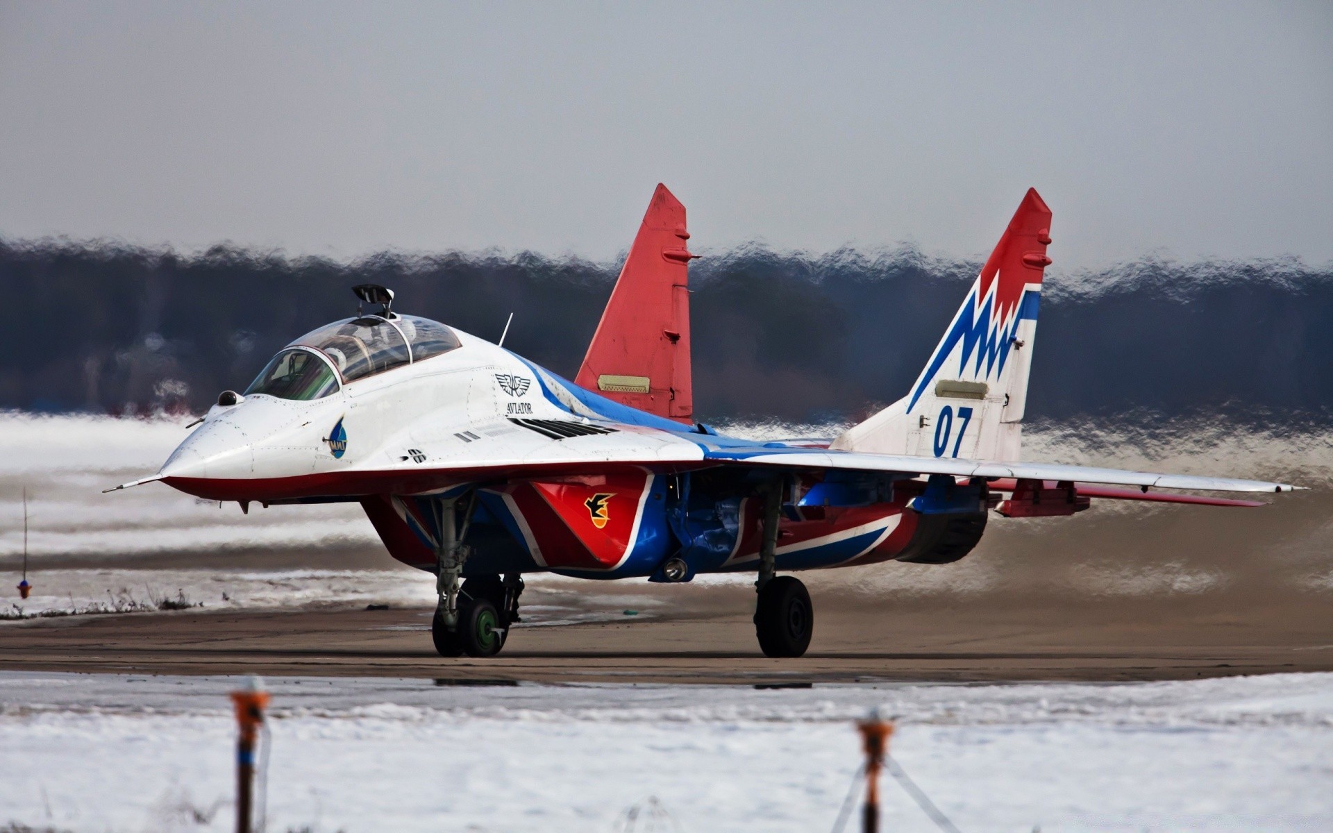 авиация самолет самолет автомобиль транспортная система самолет двигатель аэропорт рейс летать воздуха военные путешествия быстро