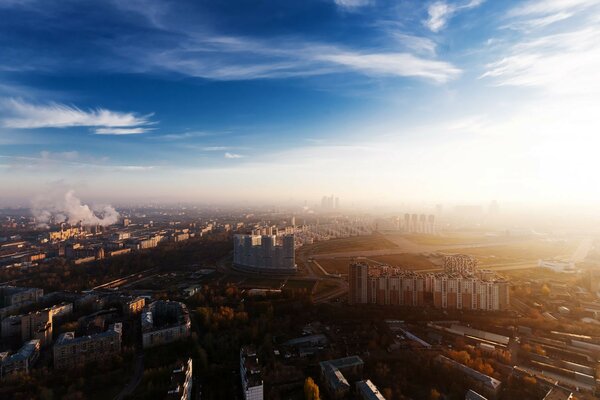 Paisaje urbano amanecer a ciudad