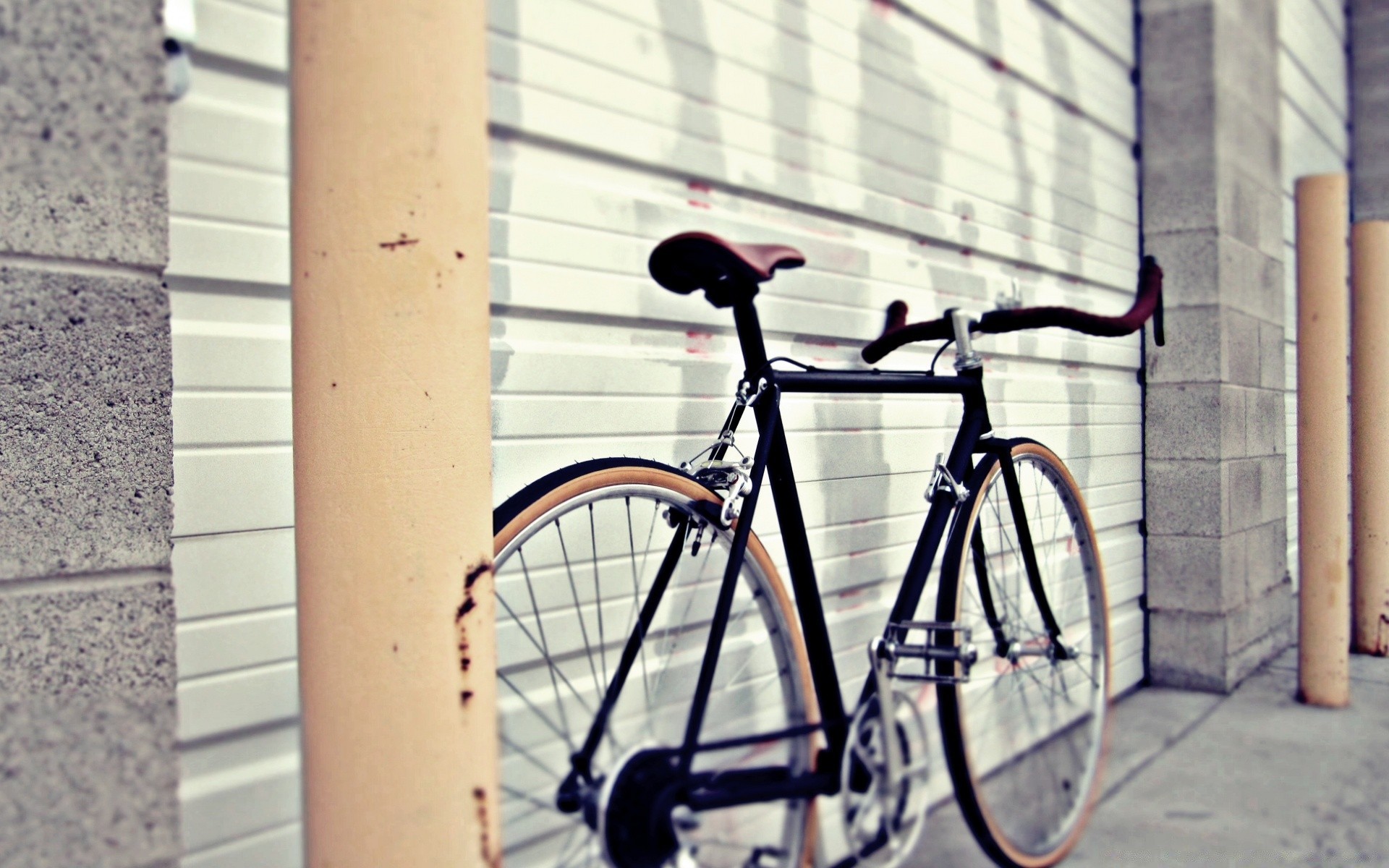 vintage roues vélo rue ville cycliste à l extérieur trottoir