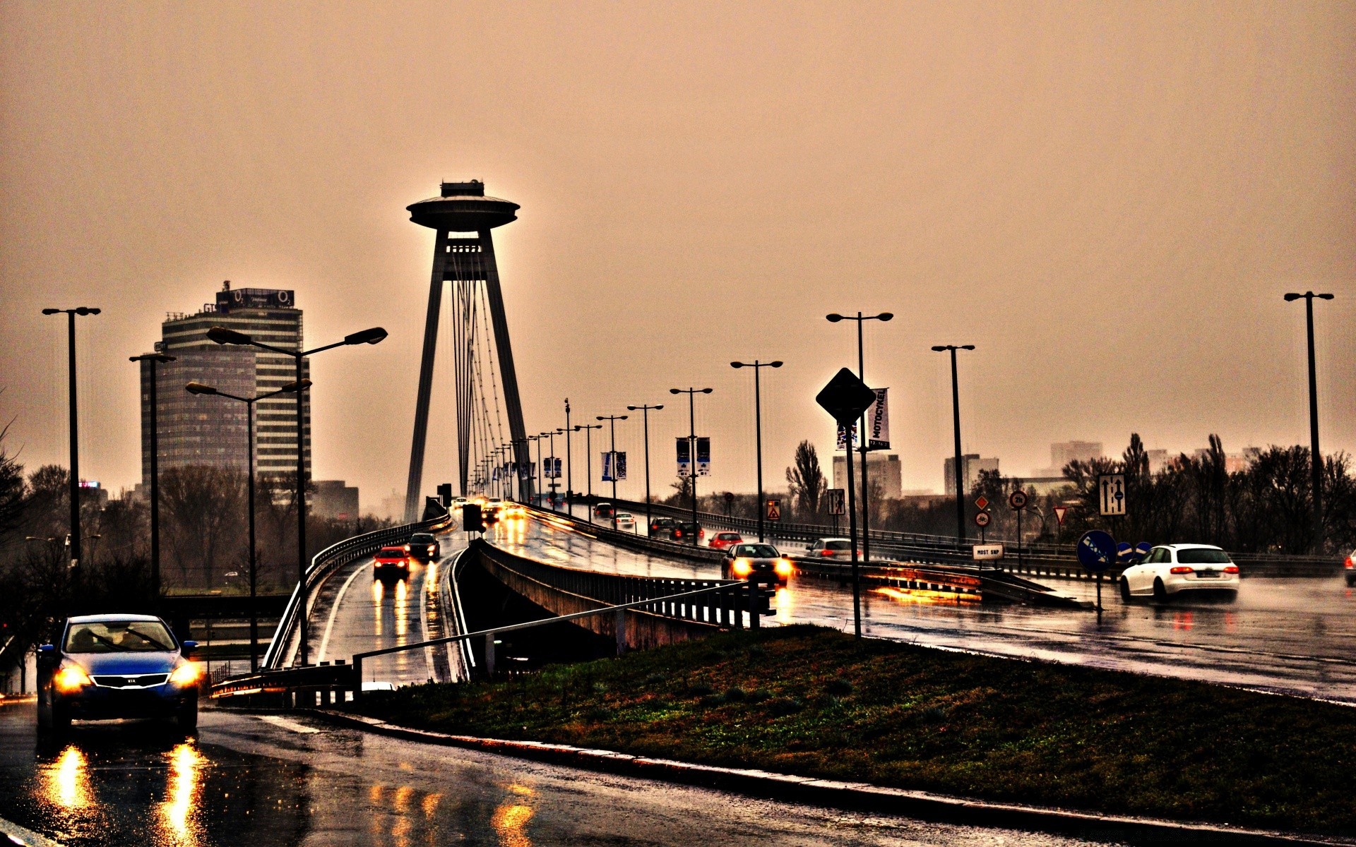 vintage ponte città fiume acqua tramonto sistema di trasporto viaggi strada urbano città sera casa skyline architettura crepuscolo riflessione cielo barca auto strada