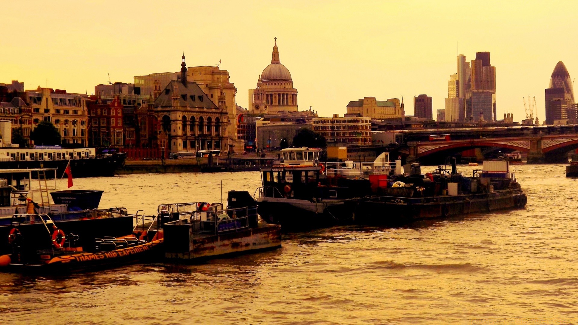 vintage acqua viaggi fiume architettura moto d acqua città sistema di trasporto canale casa città ponte tramonto skyline auto sera lungomare all aperto