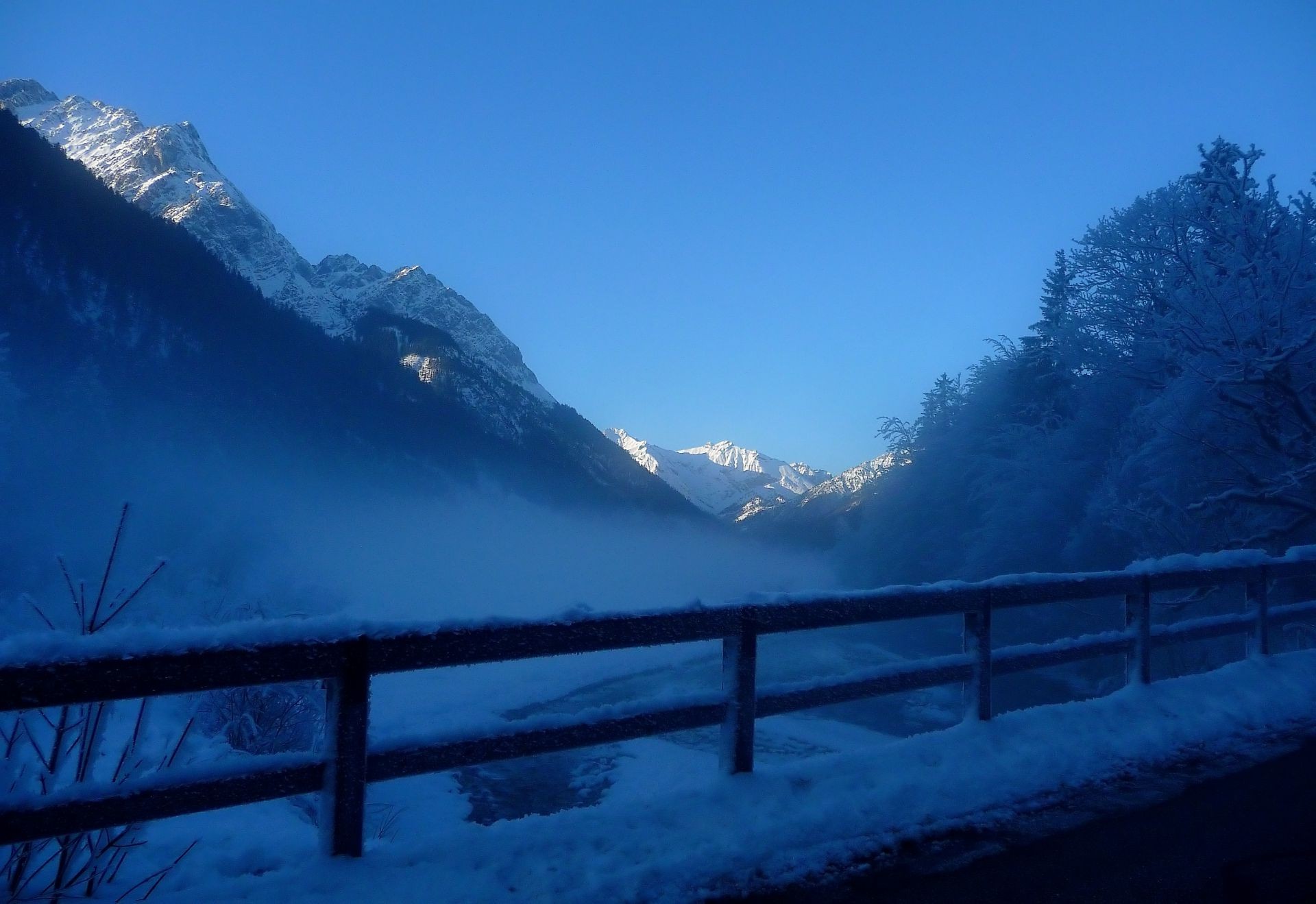 winter schnee landschaft eis kälte berge wasser himmel reisen dämmerung natur see im freien licht landschaftlich