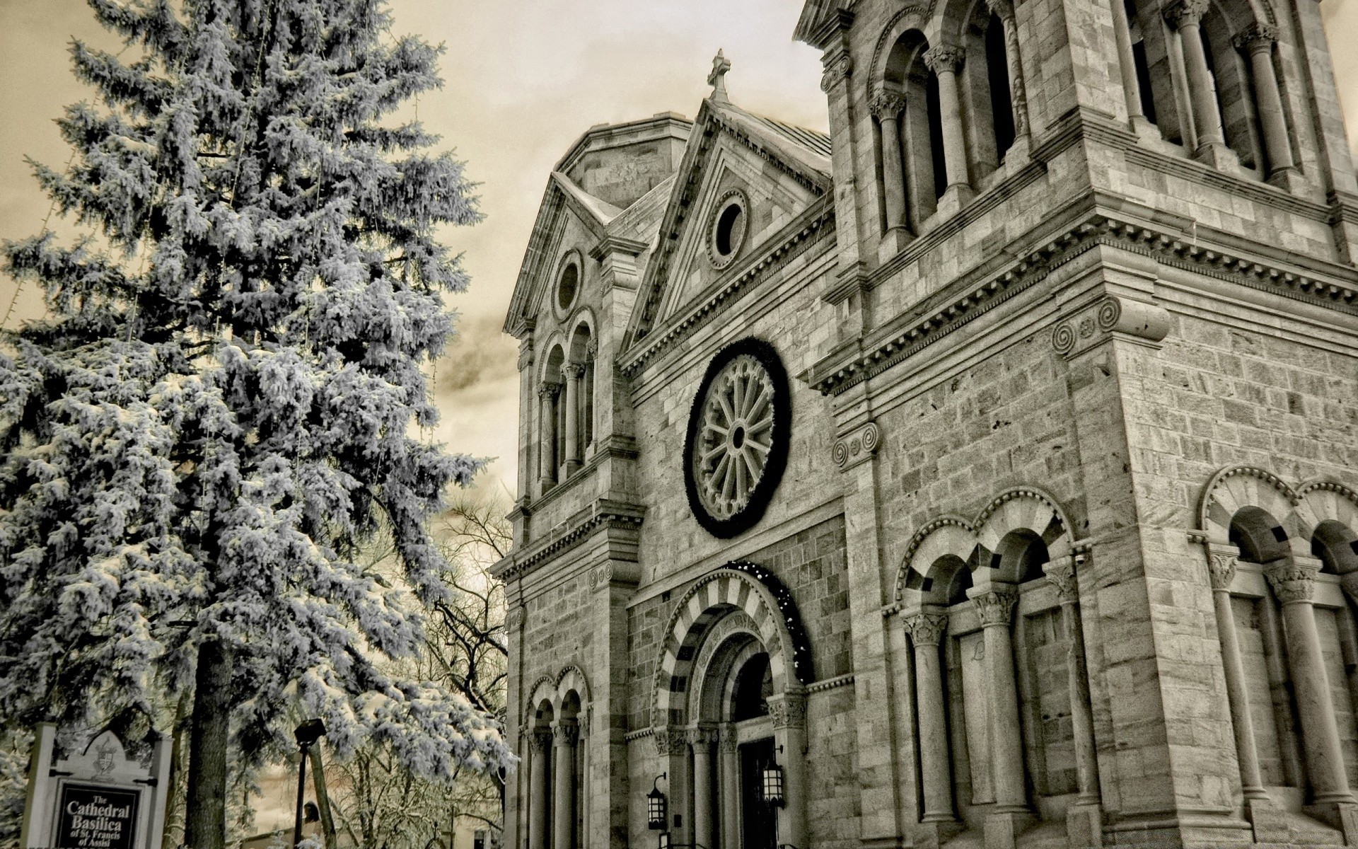 vintage arquitectura iglesia catedral religión hogar viajes gótico antiguo ciudad cielo antiguo religioso histórico turismo monumento al aire libre punto de referencia famoso