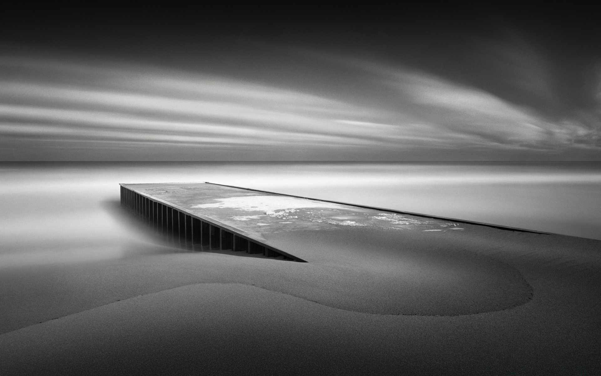 schwarz monochrom reflexion schwarz / weiß sonnenuntergang licht strand unschärfe kunst straße