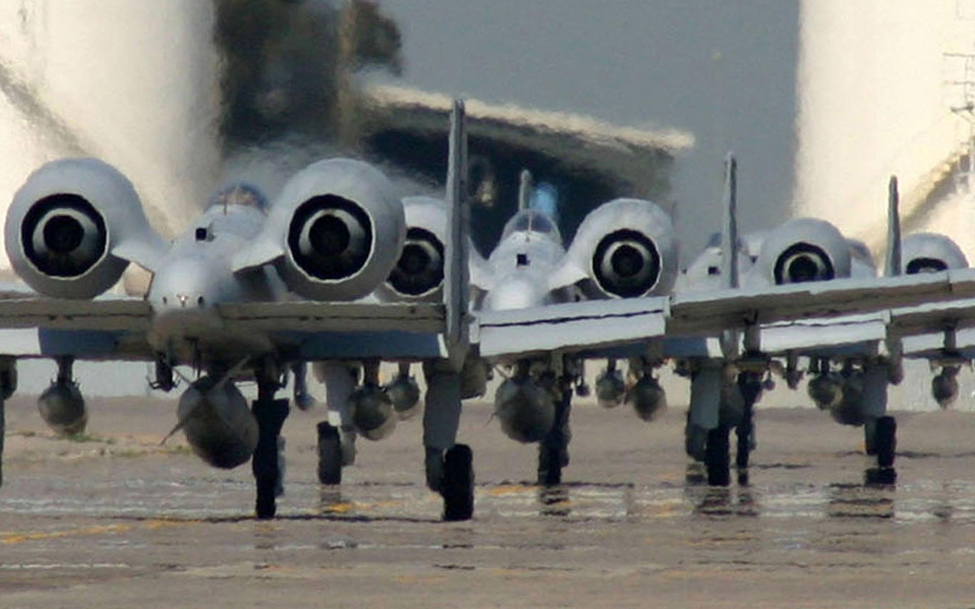 aviación militar avión avión sistema de transporte coche aeropuerto ejército guerra vuelo aire fuerza aérea armas fuerza motor