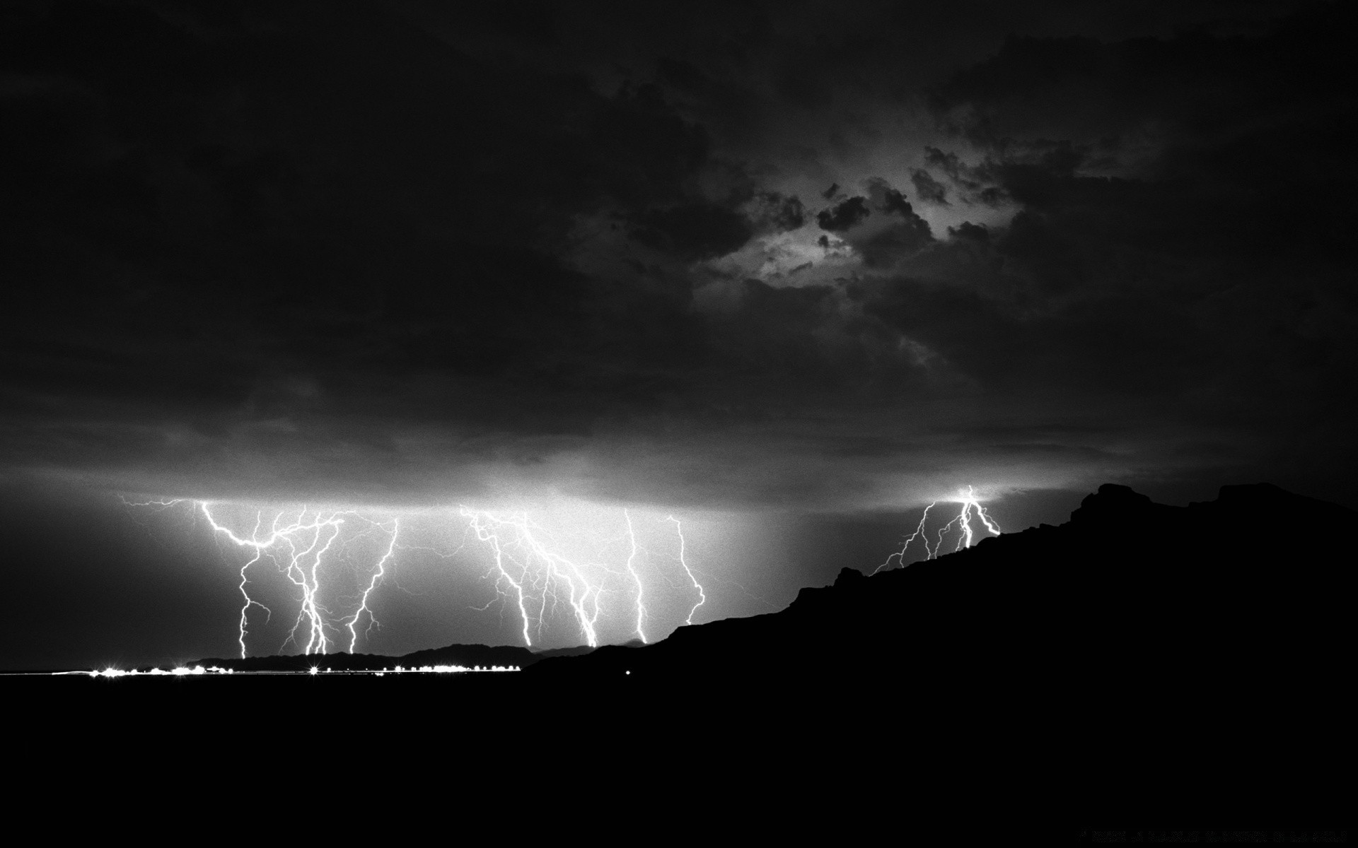 black sunset sky evening storm dawn lightning landscape sun light mountain nature snow silhouette dark dramatic winter fog rain dusk