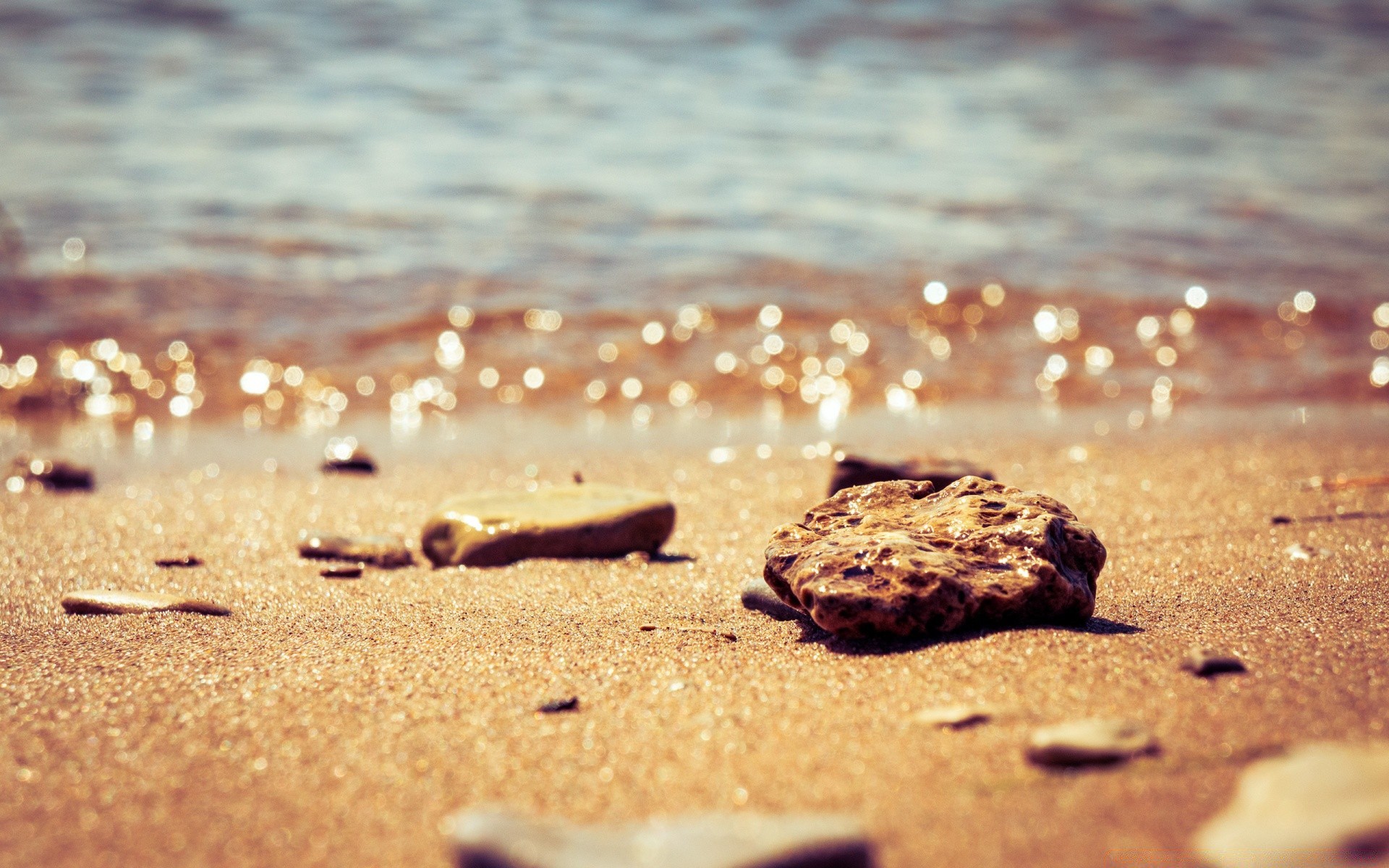 bokeh plage sable mer mer eau océan nature vacances côte été voyage soleil en plein air côte beau temps humide