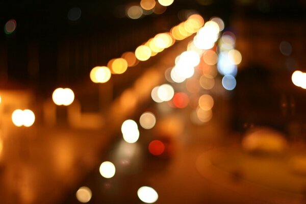 Размытое фото ночной улицы