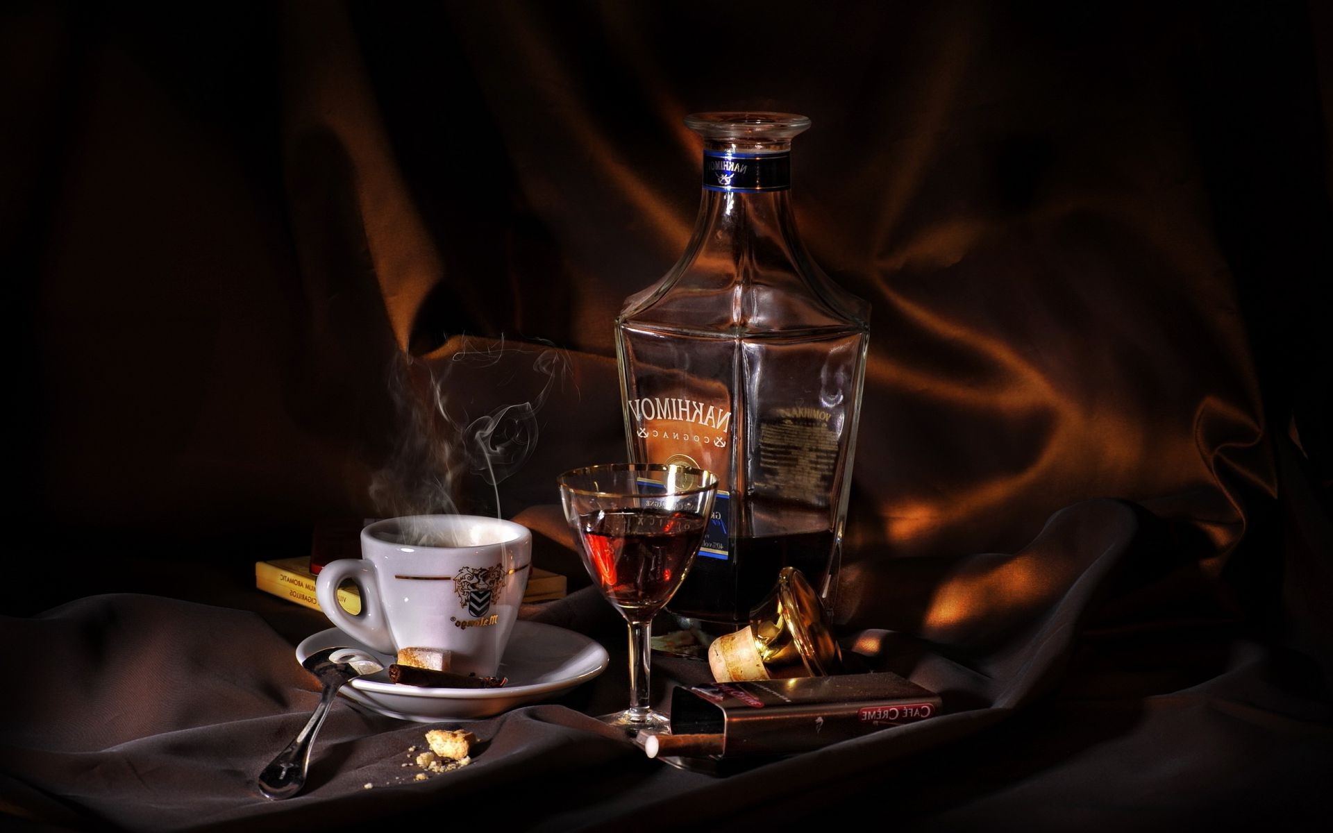 boissons boire chaud flamme sombre vin verre coupe nature morte bar restaurant whisky