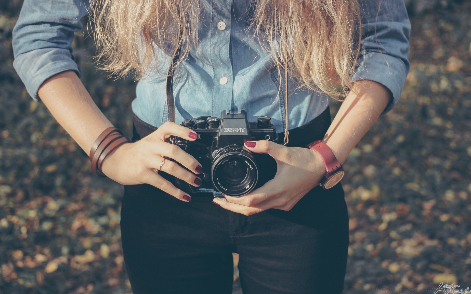 criativo menina lente bonita mulher bonita jovem adulto diversão homem natureza férias